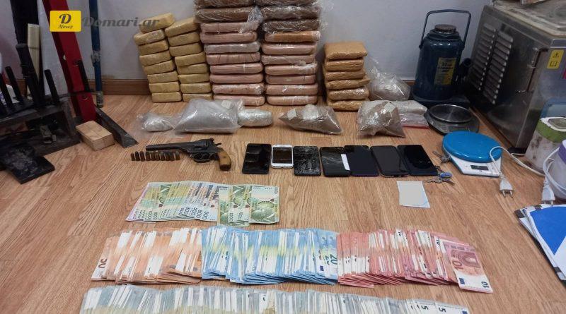 القبض على ثلاثة أجانب في أثينا ،ومصادرة أكثر من 21.5 كيلوغراماً من الهيروين