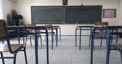 صدور قرارات بشأن عودة المدارس بعد اجتماع لجنة الخبراء