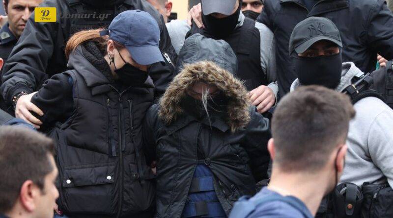 مثول رولا بيسبيريغو المتهمة بقتل ابنتها "أمام المحقق العام"