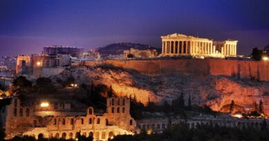 Many people are looking for apps to watch Greek channels on their mobile phones with wifi or mobile network 3g 5g  from anywhere in the world.