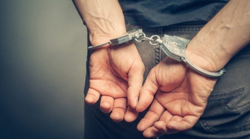 الشرطة اليونانية تلقي القبض على المشتبه به في الاعتداءات الأخيرة على النساء في حي إكسارخيا