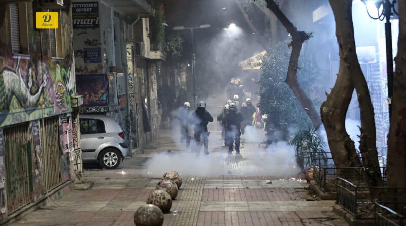 الشرطة تعتقل 22 شخصا عقب اشتباكات في حي إكسارخيا