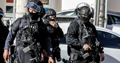 السلطات اليونانية تعتقل شخصين بتهمة الانتماء إلى منظمة إرهابية