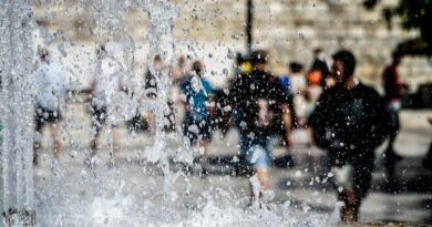 اليونان تستعد لموجة حر شديدة مع ارتفاع درجات الحرارة بدءا من الجمعة