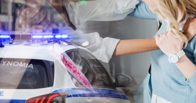 هجوم مروع خارج ملهى ليلي في بيرايوس يصيب فتاة بجروح خطيرة