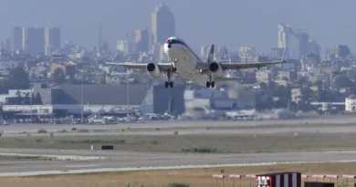 الولايات المتحدة تدعو مواطنيها إلى مغادرة لبنان وتكثف وجودها العسكري في الشرق الأوسط