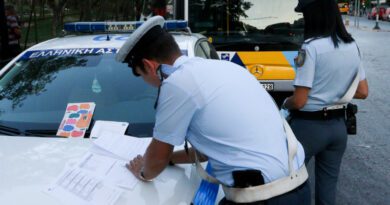 تسجيل 24863 مخالفة مرورية في أتيكا خلال يوليو 2024