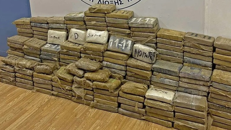 سالونيك السجن مدى الحياة لطبيب في قضية تهريب كوكايين كبرى عبر حاويات الموز