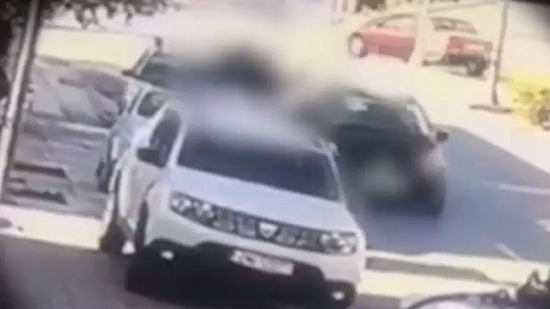 حادث مروع في بيريستيري سيارة تفقد السيطرة وتصدم رجلا ستينيا وتلقي به أمتارا بعيدا وتودي بحياته