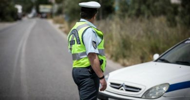 عمليات تفتيش مرورية مكثفة في جزيرة كريت تسجيل أكثر من 2400 مخالفة خلال أسبوع