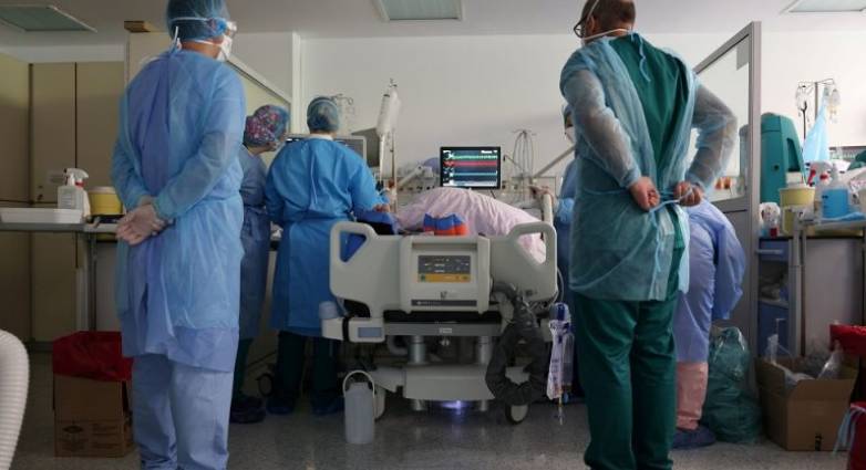 وفاة طالب في جامعة باتراس بسبب التهاب السحايا الجرثومي خلال ساعات