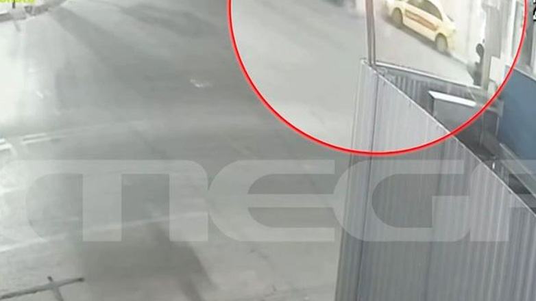 بالفيديو حادث مروع في بيريستيري يودي بحياة سائق تاكسي وإصابة ثلاثة آخرين