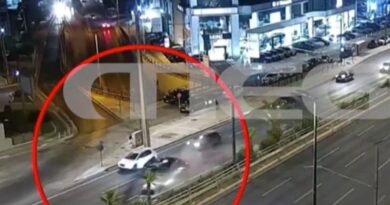 حادث تصادم ثلاث مركبات في شارع سيجرو يتسبب بإصابة خطيرة وازدحام مروري خانق