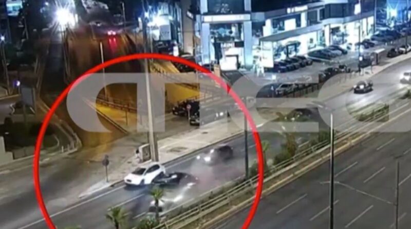 حادث تصادم ثلاث مركبات في شارع سيجرو يتسبب بإصابة خطيرة وازدحام مروري خانق