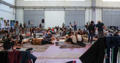 جزيرة كريت على حافة الانهيار موجة لجوء غير مسبوقة و15 ألف مهاجر في الطريق