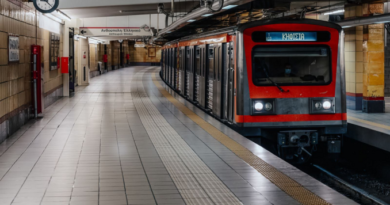 Full Strike Paralyzes Public Transport in Athens on October 14