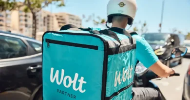 A Real Job Opportunity in Athens for Motorcycle Owners Earn Up to €200 Bonus with Wolt