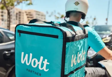 A Real Job Opportunity in Athens for Motorcycle Owners Earn Up to €200 Bonus with Wolt