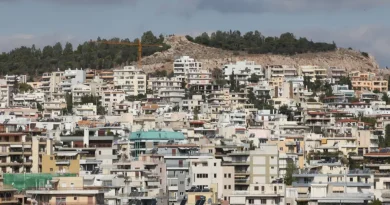 Greece plans a tenant reliability certificate to protect landlords